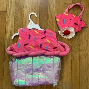 Infant cupcake costume